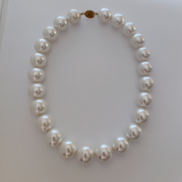 🇨🇦 Vintage oversized faux pearls necklace - Picture 7 of 12